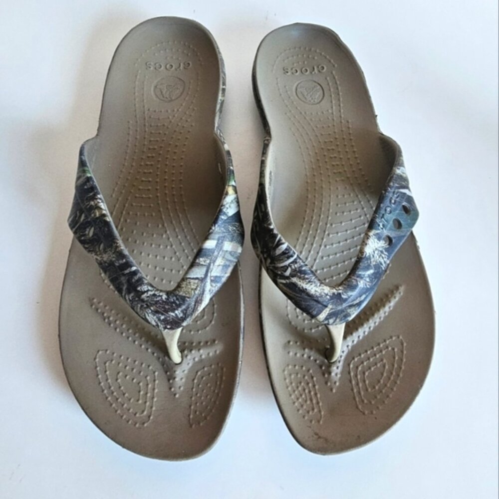 Crocs Women's Camouflage Thong Sandals Size 10